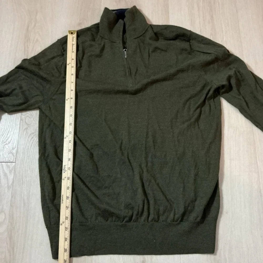 Brooks Brothers secure collar